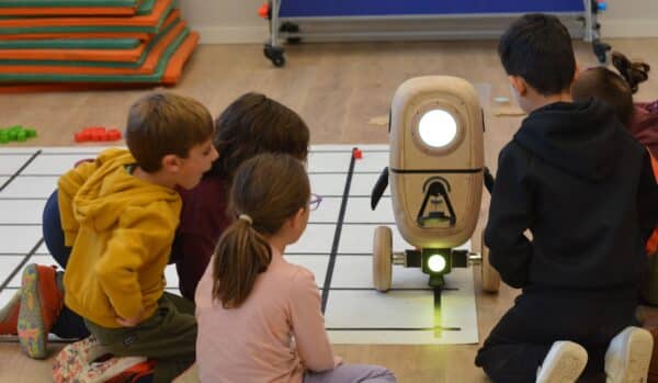 taller VETA robot espectacle